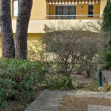 Frejus Plage, Appartement Entier , Piscine,Parking,Plage A 200M Экстерьер фото