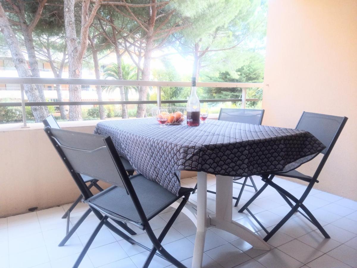 Frejus Plage, Appartement Entier , Piscine,Parking,Plage A 200M Экстерьер фото