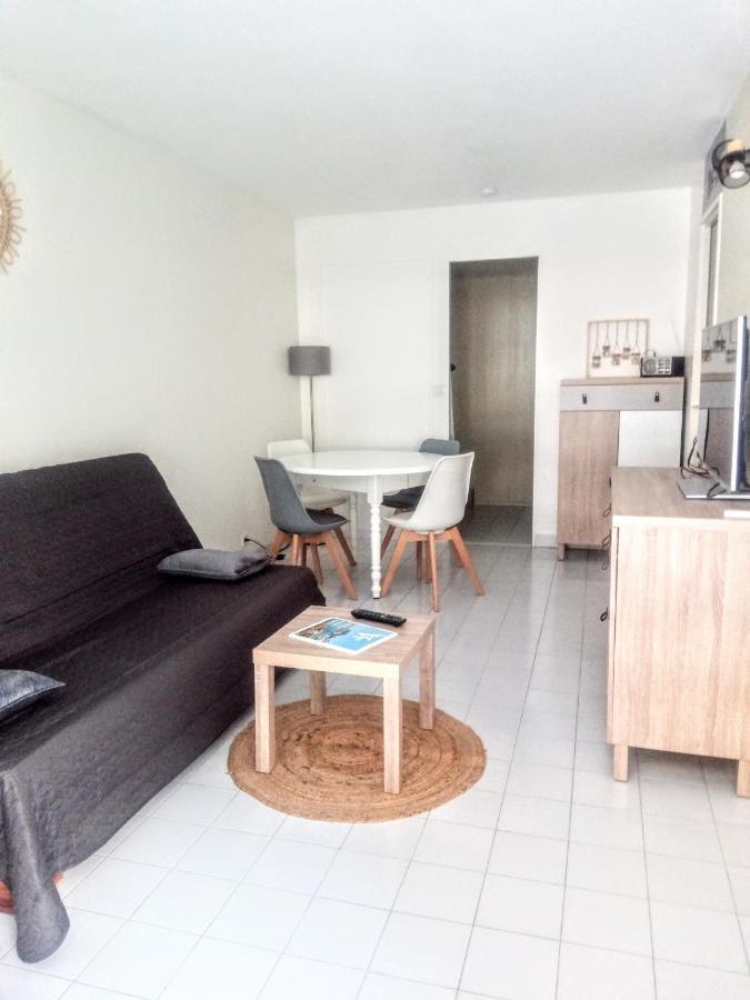 Frejus Plage, Appartement Entier , Piscine,Parking,Plage A 200M Экстерьер фото